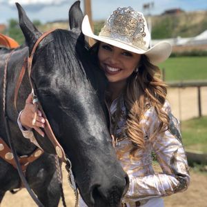 Meet your Posher, Lindsay